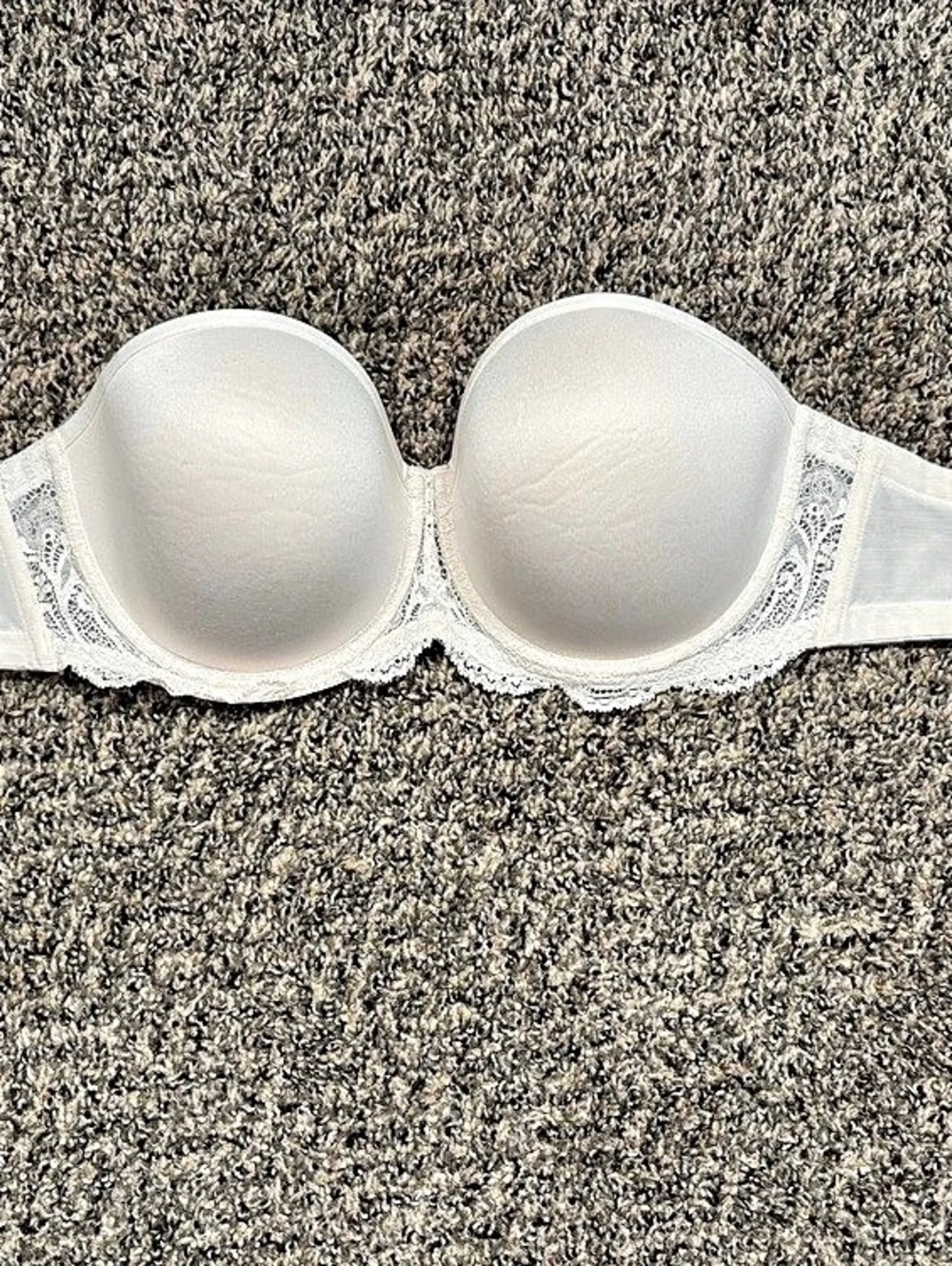 THIRDLOVE 24/7 Classic Lace Strapless Bra Lace Strapless Bra in White Sz.34E
